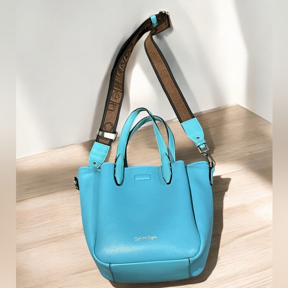 Calvin Klein Women’s Brenda Turquoise Leather Detachable Satchel Bag. - Picture 2 of 6